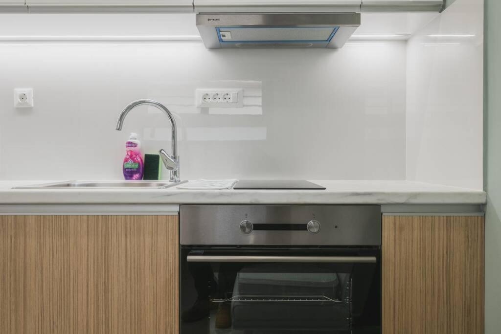 Peris 2 - Central Apt Near Old Town - Ac, Washer ハニア エクステリア 写真